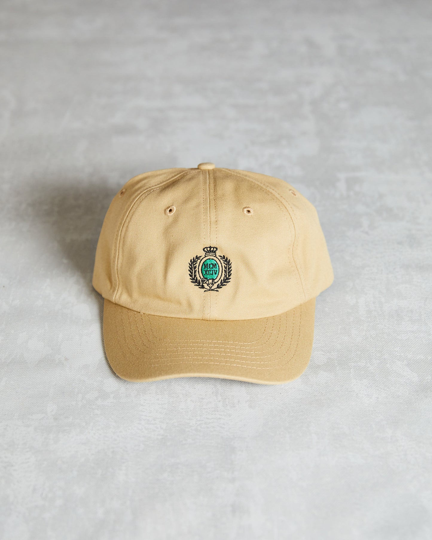 Supreme Crest Hat