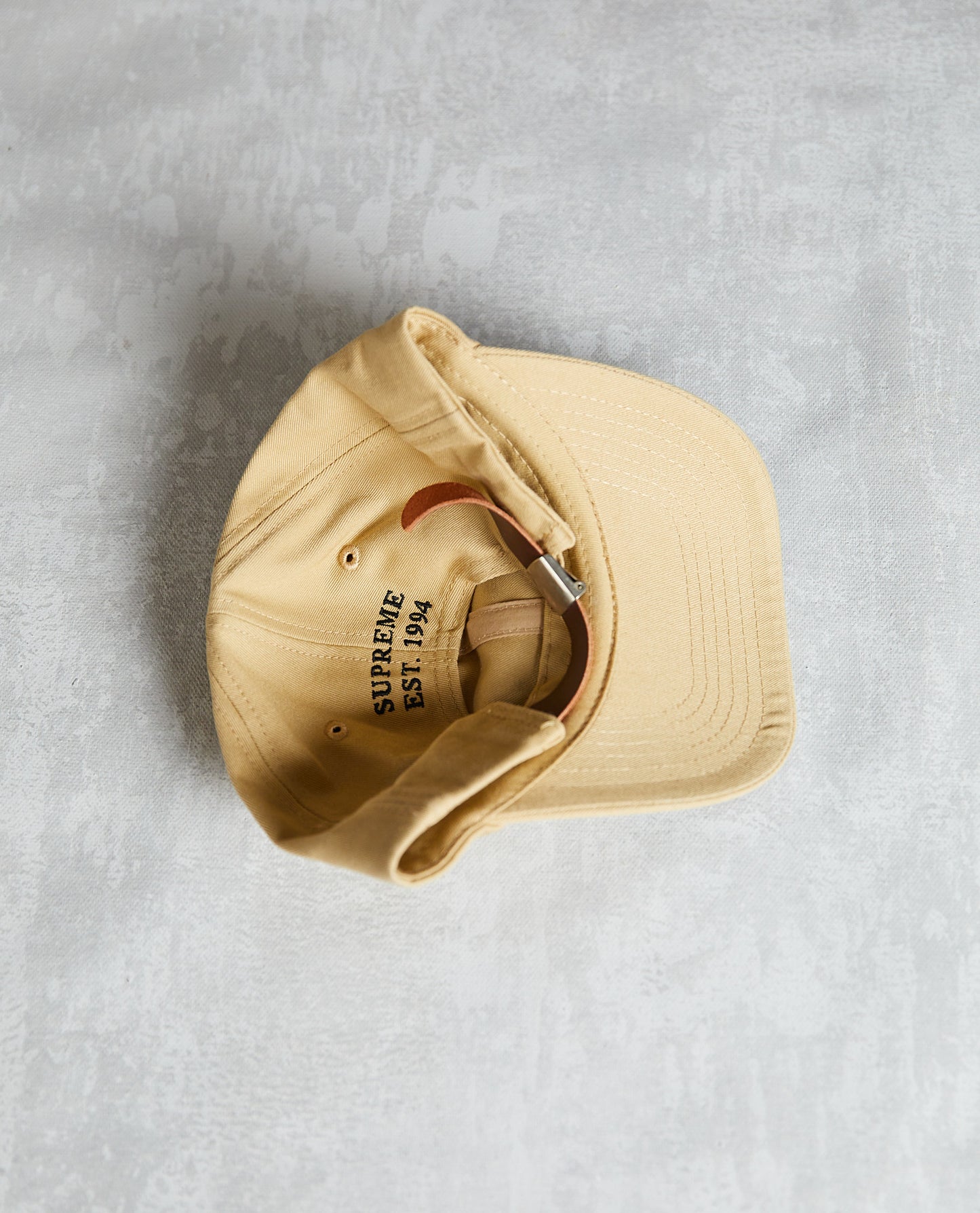 Supreme Crest Hat