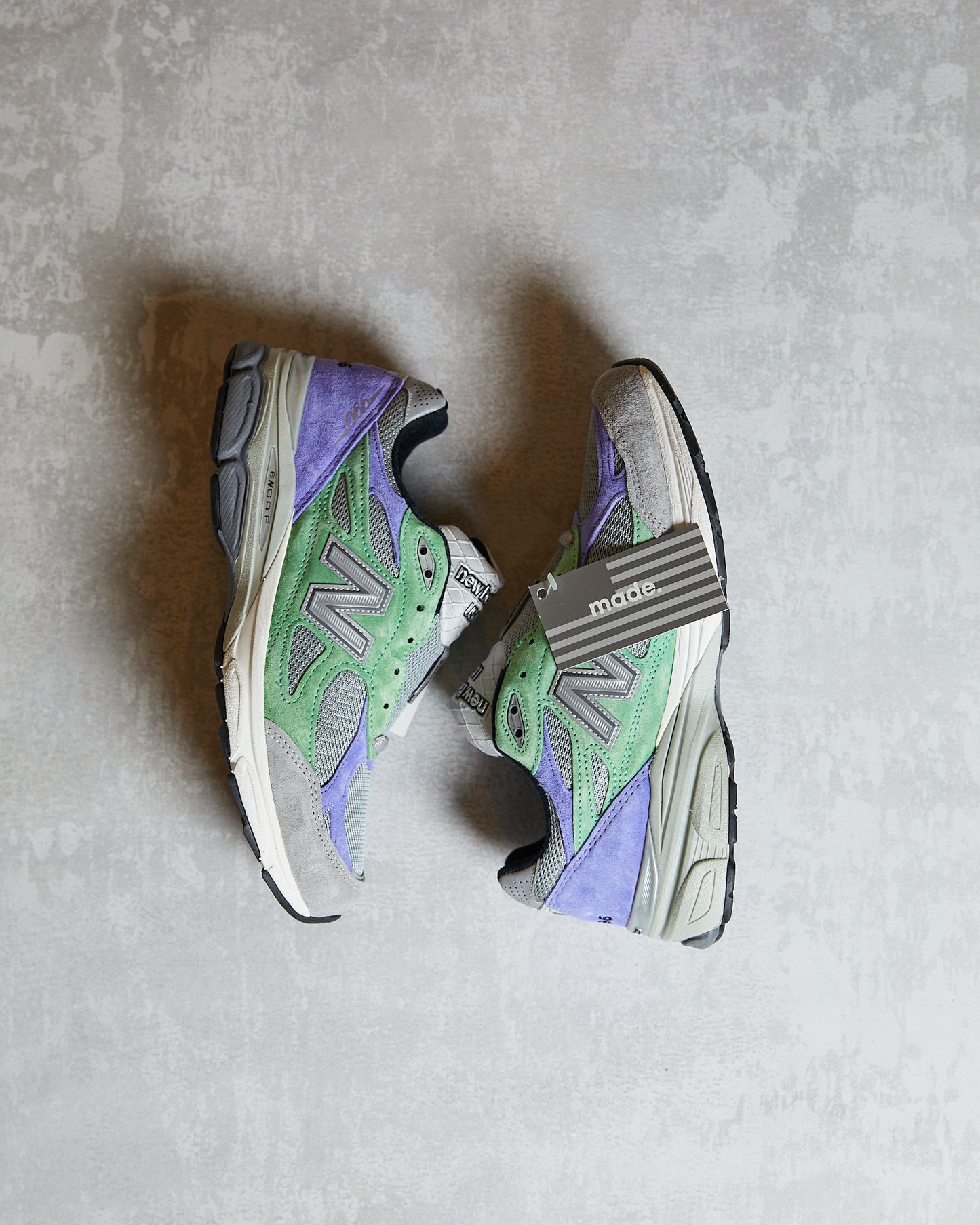 New Balance x Stray Rats Joker 990V3