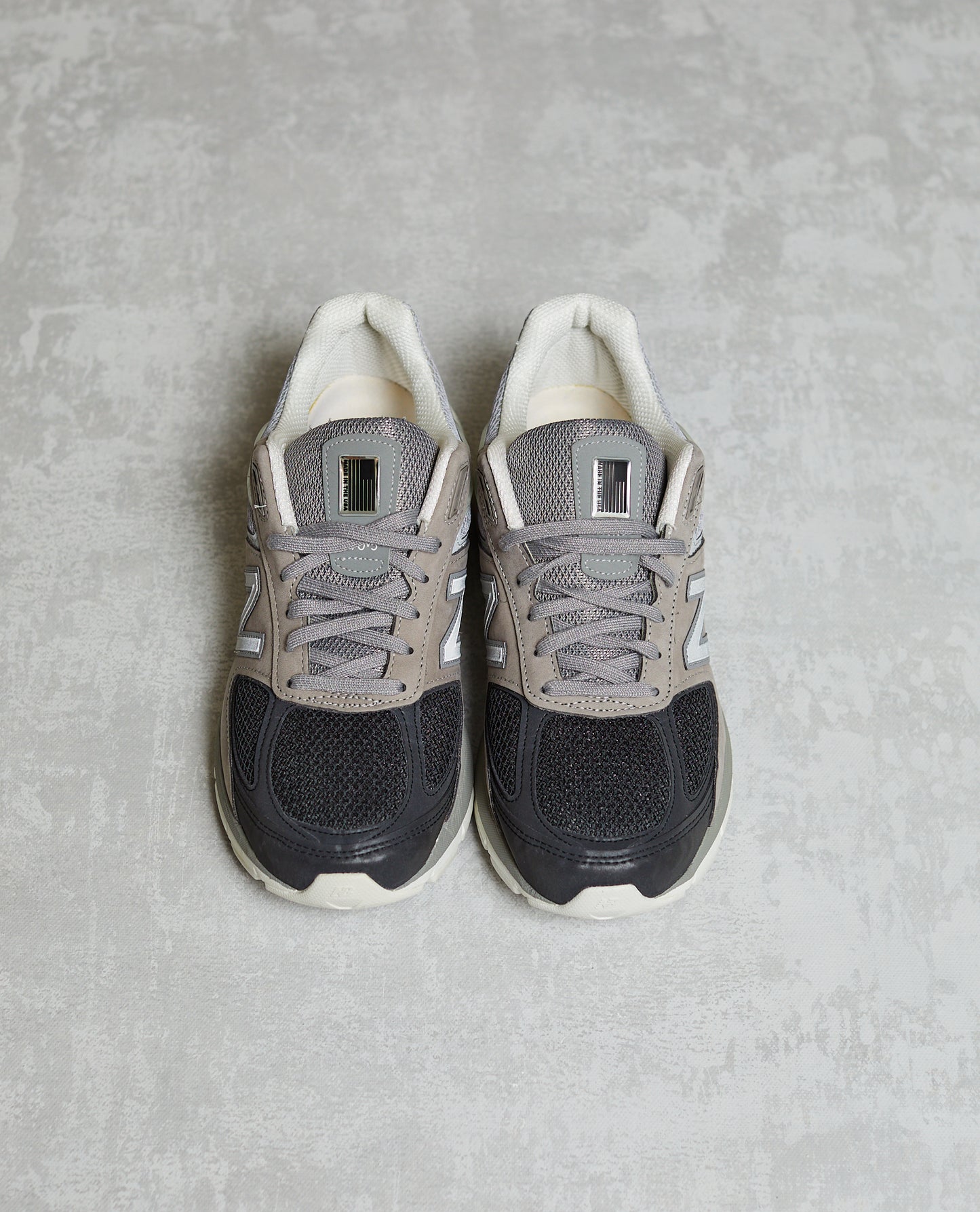 New Balance M990BM5 (10.5) BLACK GREY WHITE