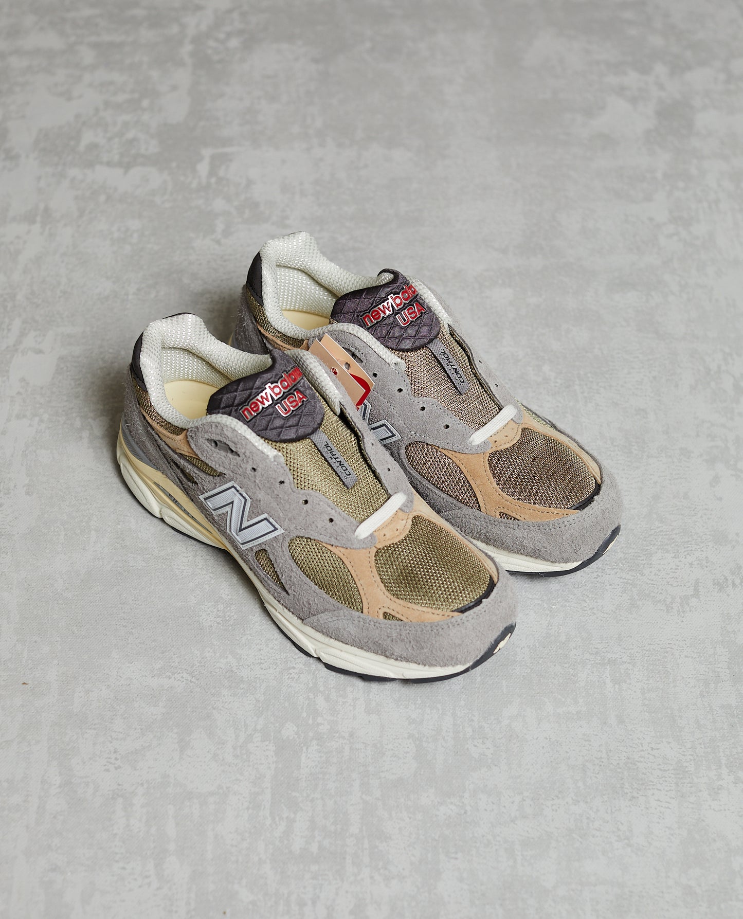 New Balance M990TG3 (9.5)