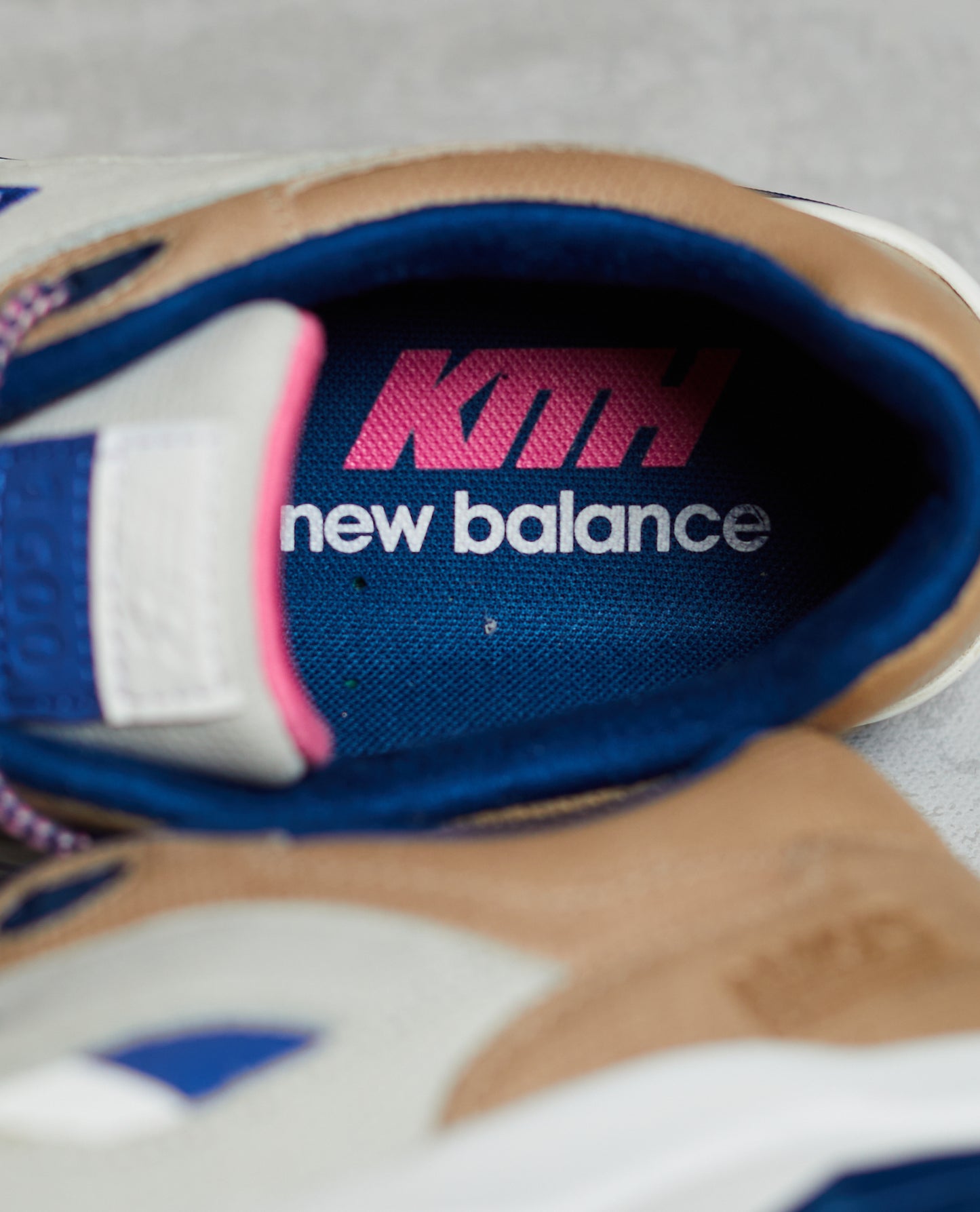 New Balance x KITH CM1600KH "Daytona" (8.5)